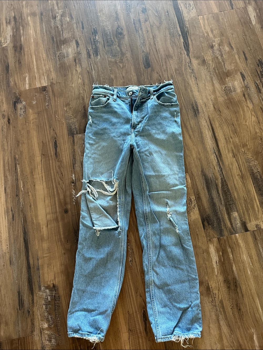 Abercrombie & Fitch Light Blue Distressed Relaxed Straight Jeans